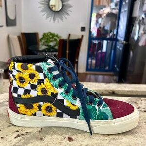 VAN’S OFF THE WALL CHECKERBOARD SKATEBOARD SNEAKERS